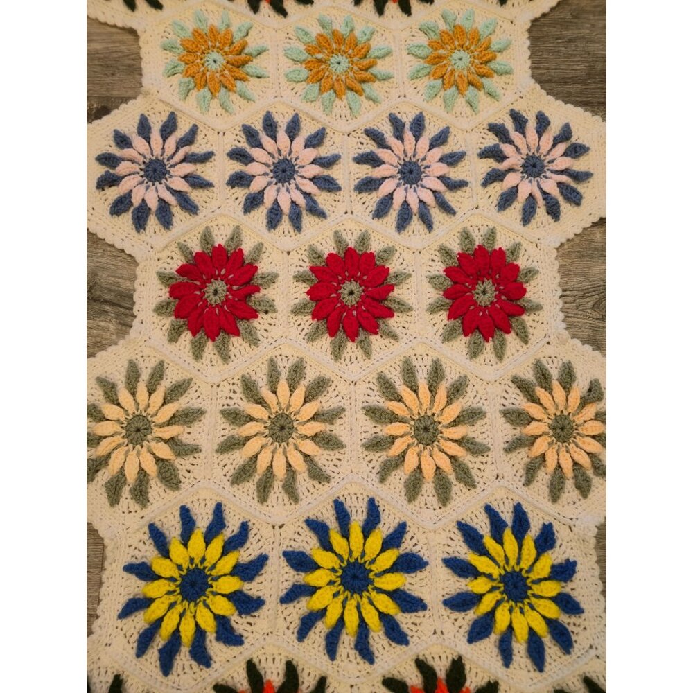 Vintage floral Crocheted Blanket Granny Crochet Throw Afghan lapghan colorful - Picture 4 of 8